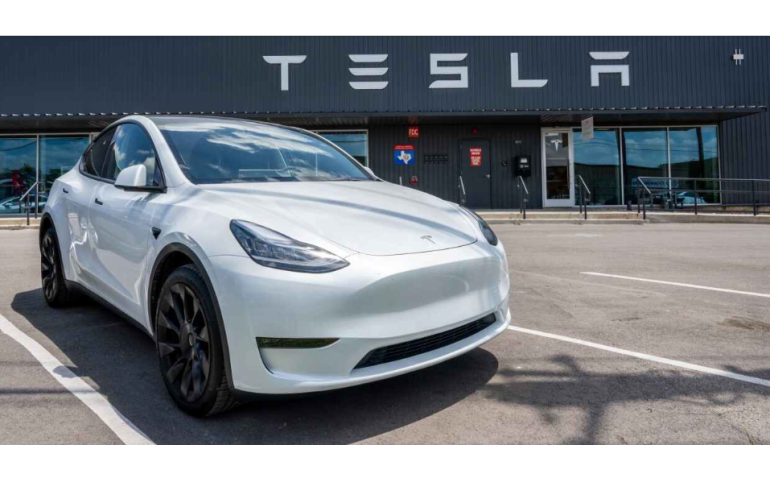 “Tesla”-гийн машиныг зээлээр авч болно